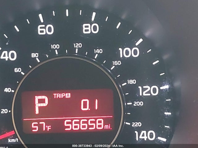 KIA SOUL + 2018 KNDJP3A51J7610462 Image 16