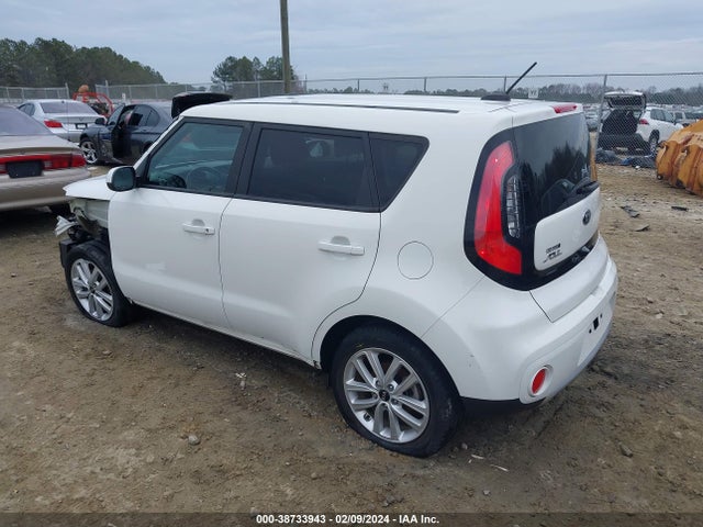 KIA SOUL + 2018 KNDJP3A51J7610462 Image 3