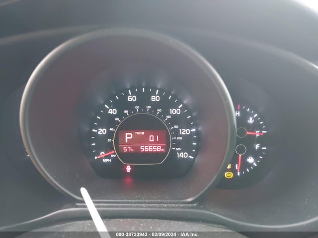 KIA SOUL + 2018 KNDJP3A51J7610462 Image 7