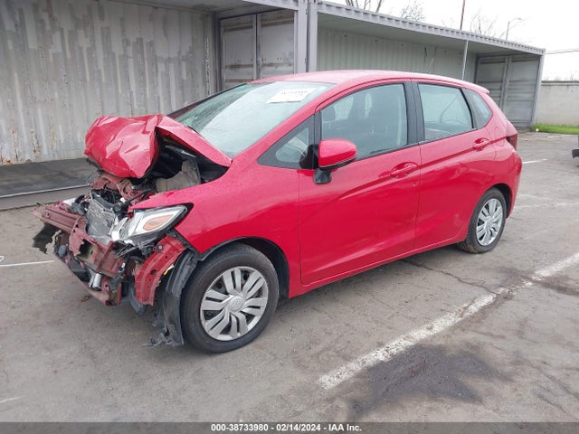 Honda FIT LX 2015 3HGGK5H52FM744289 Image 2