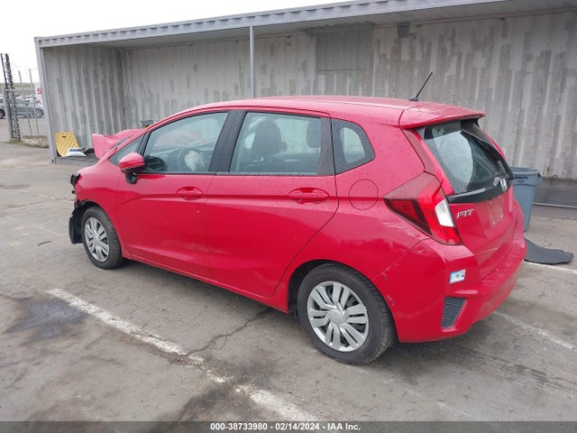Honda FIT LX 2015 3HGGK5H52FM744289 Image 3