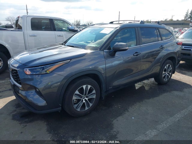Toyota Highlander Hybrid Xle 2023 5TDKBRCH6PS118814 Image 2