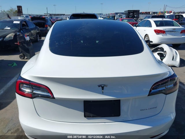 Tesla Model 3 Long Range Dual Motor All-wheel Drive 2022 5YJ3E1EB2NF268331 Image 16