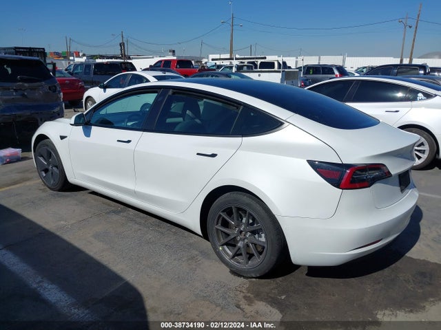 Tesla Model 3 Long Range Dual Motor All-wheel Drive 2022 5YJ3E1EB2NF268331 Image 3