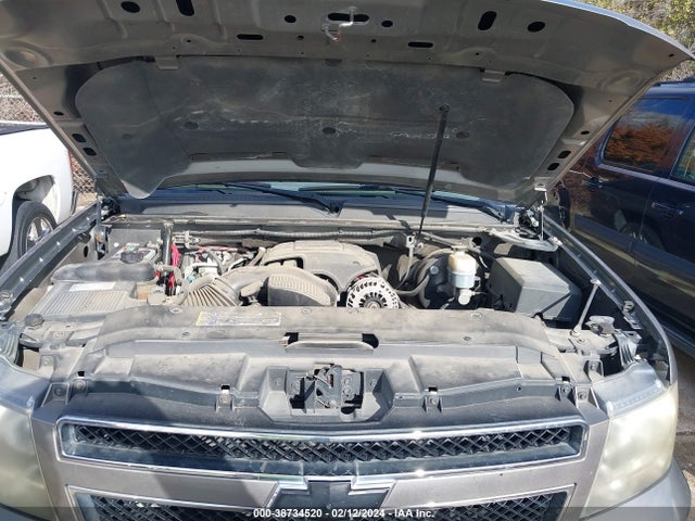 2009 CHEVROLET SUBURBAN 1GNFC16039R174708 Photo 9
