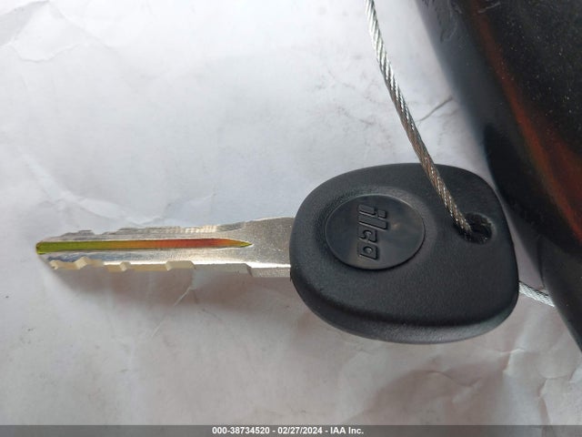 2009 CHEVROLET SUBURBAN 1GNFC16039R174708 Photo 10