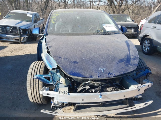 7SAYGDEFXNF462760 Tesla Model Y Performance Dual Motor All-wheel Drive