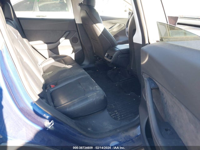 7SAYGDEFXNF462760 Tesla Model Y Performance Dual Motor All-wheel Drive