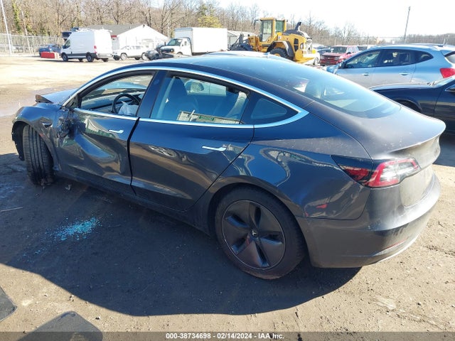 5YJ3E1EB5JF119602 Tesla Model 3 Long Range/performance