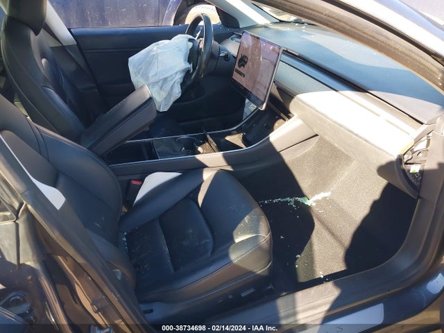 5YJ3E1EB5JF119602 Tesla Model 3 Long Range/performance