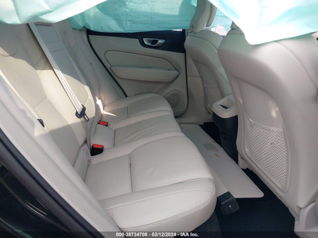 YV4A22RK0M1685869 Volvo Xc60 T6 Momentum
