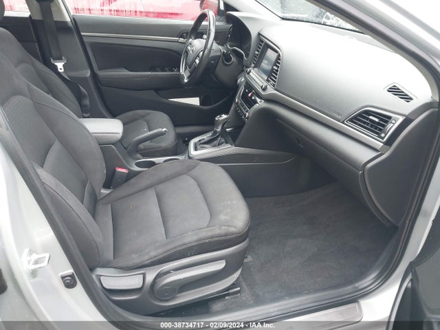 Hyundai Elantra Value Edition 2018 5NPD84LFXJH237682 Image 5