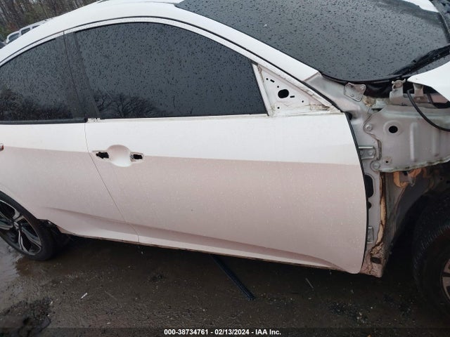 Honda Civic Touring 2016 19XFC1F98GE207038 Image 14