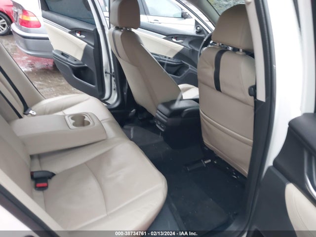 Honda Civic Touring 2016 19XFC1F98GE207038 Image 8