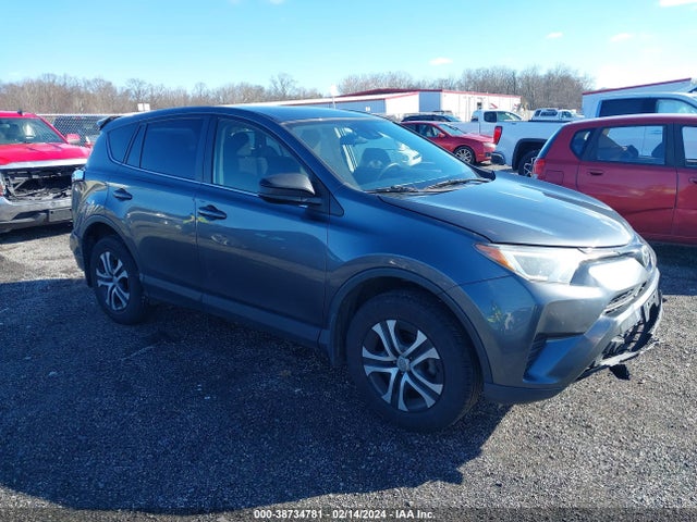 Toyota RAV4 LE 2018 JTMBFREV1JD251913 main image