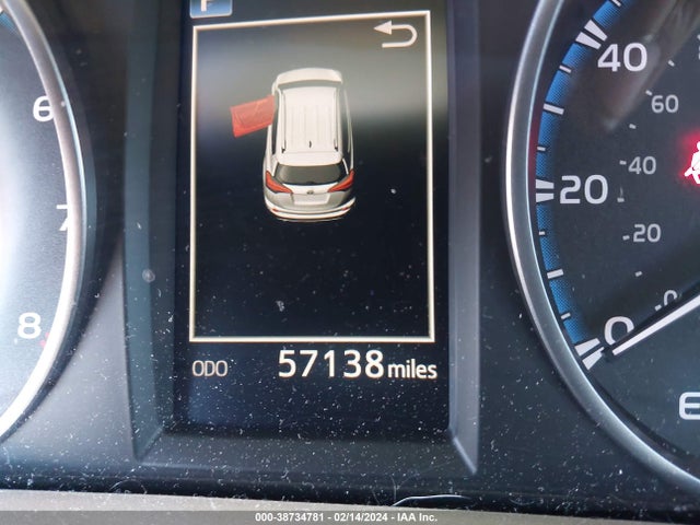 Toyota RAV4 LE 2018 JTMBFREV1JD251913 Image 15
