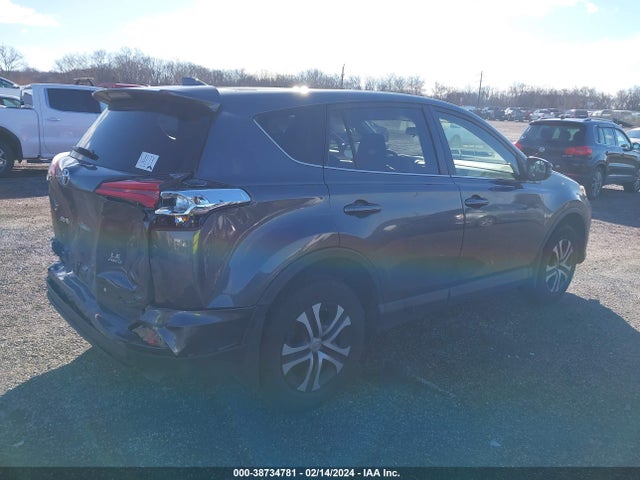 Toyota RAV4 LE 2018 JTMBFREV1JD251913 Image 4
