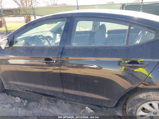Hyundai ELANTRA SE 2019 5NPD74LF9KH420138 Image 13