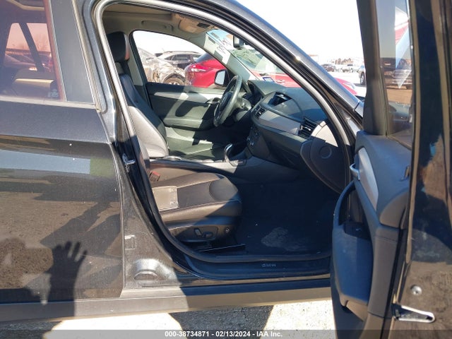 BMW X1 Sdrive28i 2014 WBAVM1C50EVW54009 Image 5