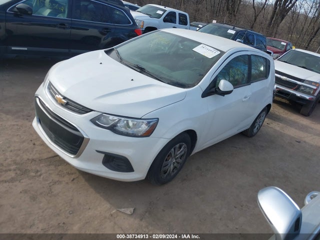 Chevrolet Sonic Lt Auto 2017 1G1JG6SH5H4153914 Image 2