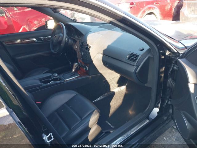 2011 MERCEDES-BENZ C 63 AMG WDDGF7HB5BF538937 Photo 4