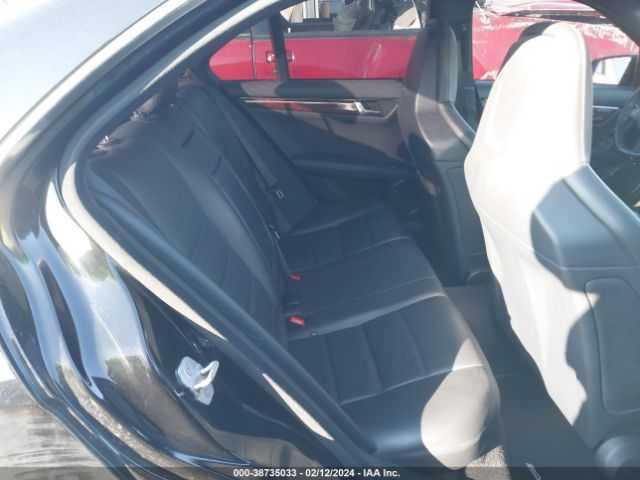 2011 MERCEDES-BENZ C 63 AMG WDDGF7HB5BF538937 Photo 7