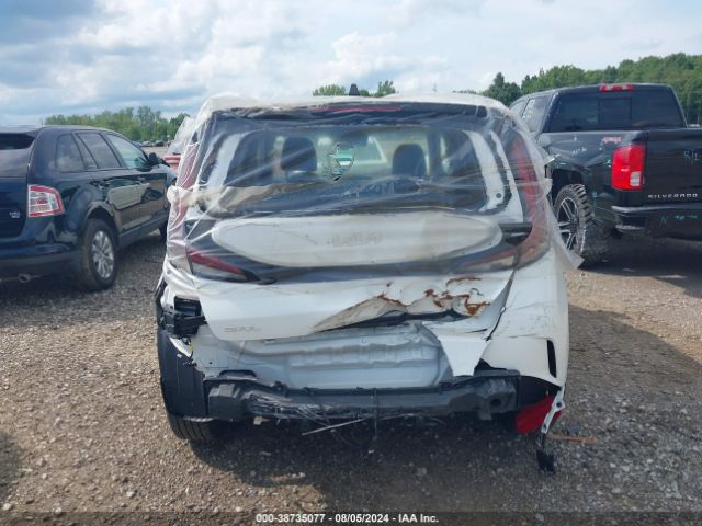KNDJ23AU4P7856422 KIA SOUL S