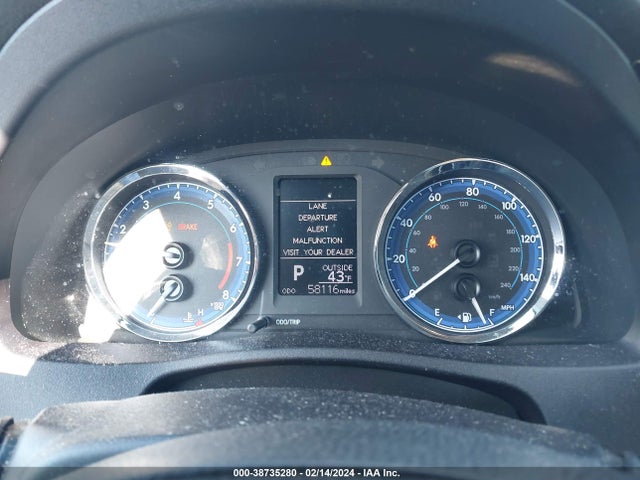 2019 TOYOTA COROLLA LE VIN: 2T1BURHE0KC193017