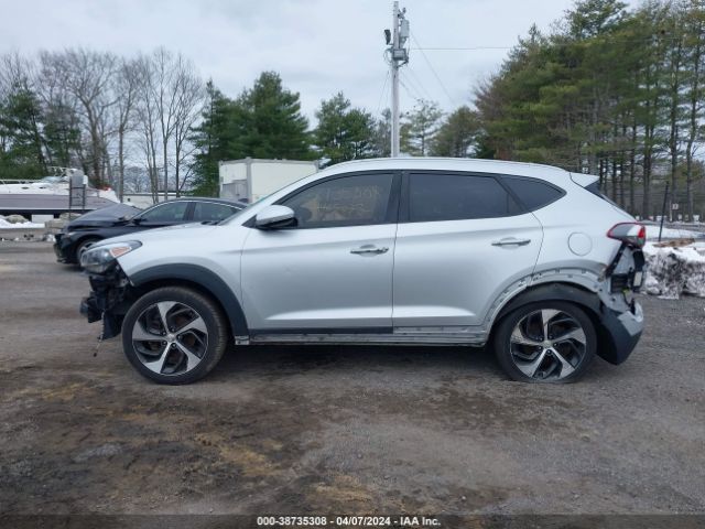 KM8J3CA22HU272191 Hyundai Tucson Limited