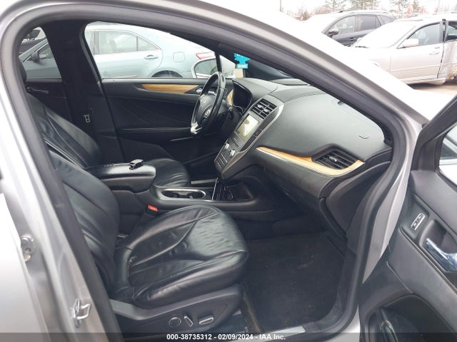2016 LINCOLN MKC SELECT VIN: 5LMCJ2C99GUJ15613