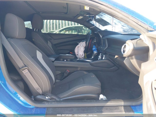 Chevrolet Camaro 1lt 2017 1G1FB1RS4H0117387 Image 5