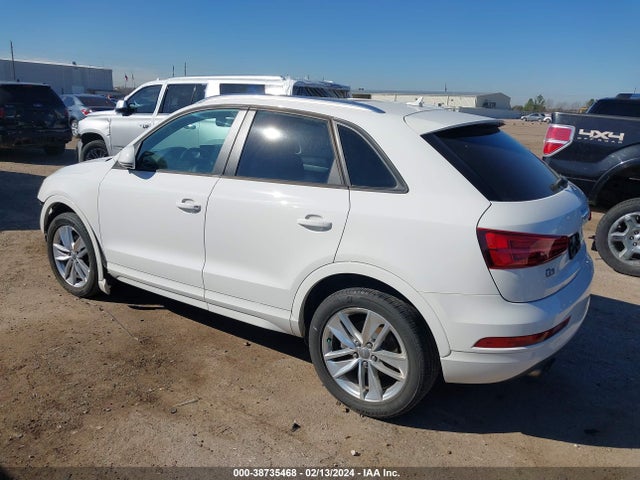 WA1BCCFS7HR008821 Audi Q3 2.0t Premium