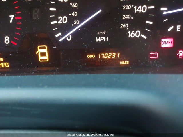 2004 LEXUS LS 430 VIN: JTHBN36F940138549