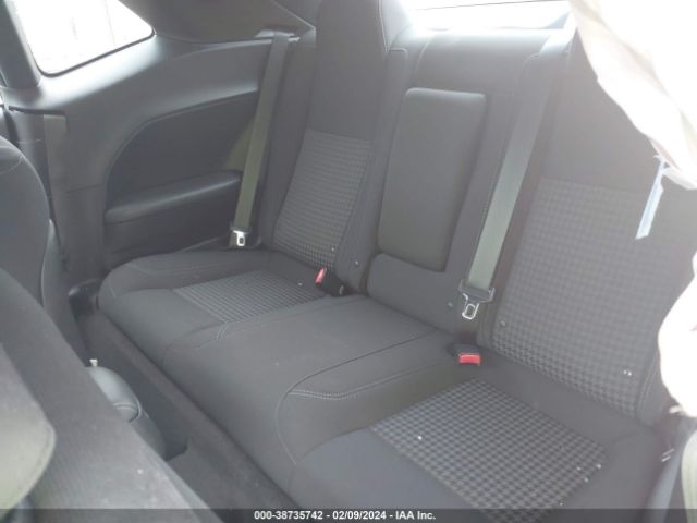2C3CDZAG9HH640561 Dodge Challenger Sxt