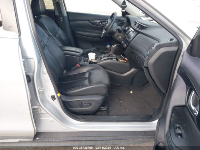 5N1AT2MV4KC811438 Nissan Rogue Sl