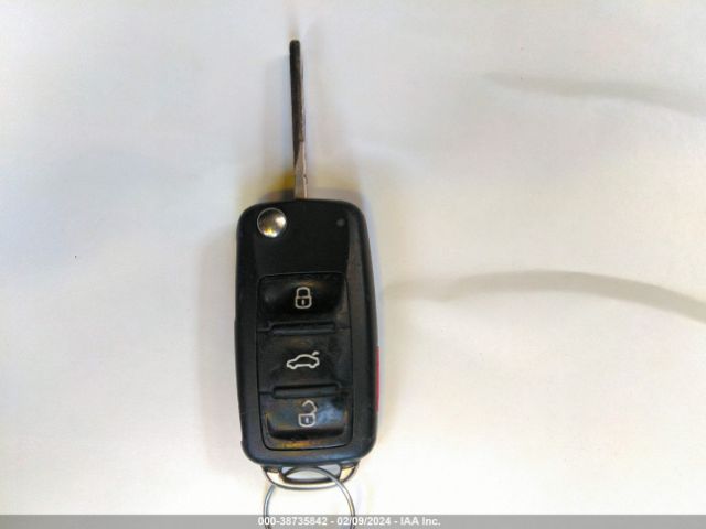 2012 VOLKSWAGEN TIGUAN WVGBV7AX6CW542215 Photo 10