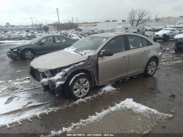 Chevrolet Cruze Ls Manual 2014 1G1PB5SG2E7325028 Image 2