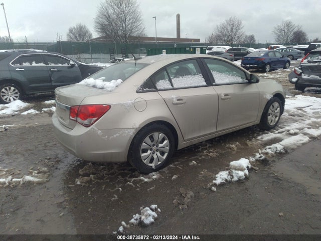 Chevrolet Cruze Ls Manual 2014 1G1PB5SG2E7325028 Image 4
