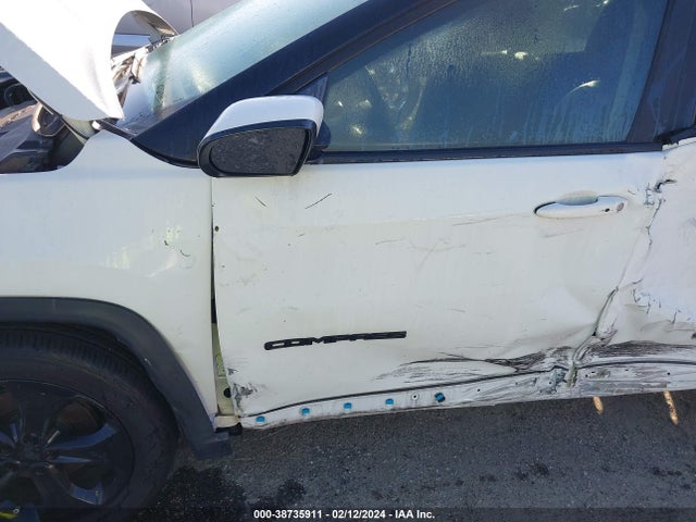 3C4NJCBB1LT147566 Jeep Compass Altitude Fwd