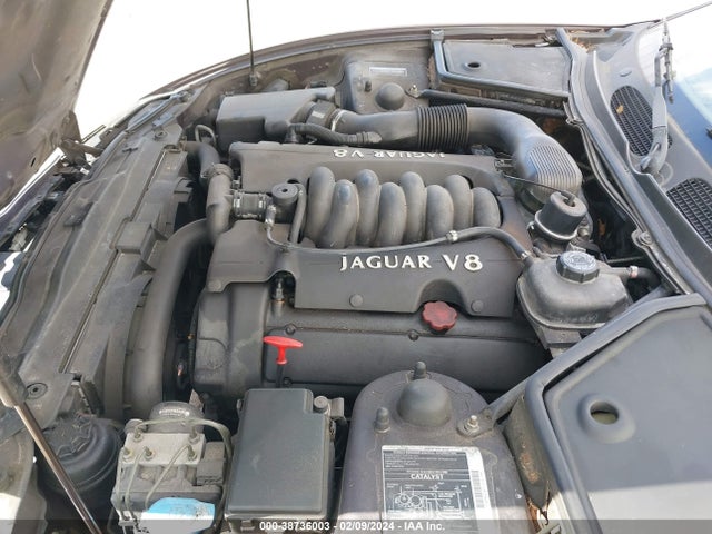 1998 JAGUAR XK8 SAJGX224XWC028743 Photo 9