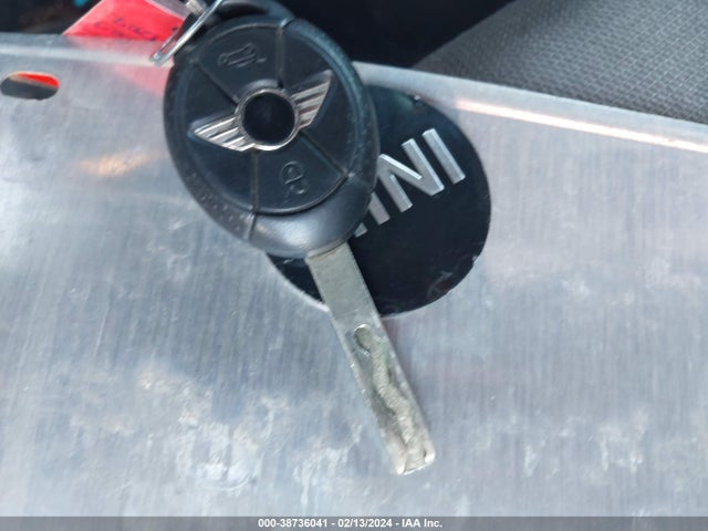 2006 MINI COOPER S WMWRE33586TJ37306 Photo 10