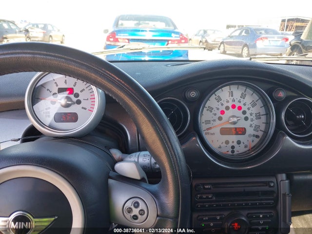 2006 MINI COOPER S WMWRE33586TJ37306 Photo 6