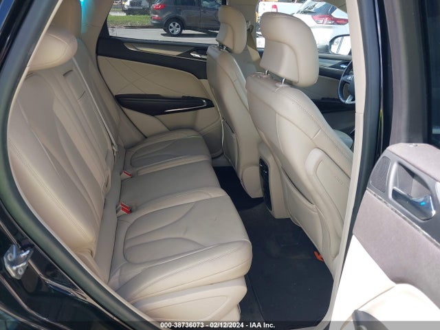 Lincoln Mkc Premiere 2017 5LMCJ1C91HUL61387 Image 8