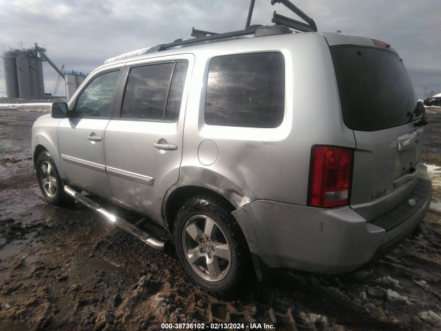 2010 HONDA PILOT EX-L VIN: 5FNYF4H52AB038955