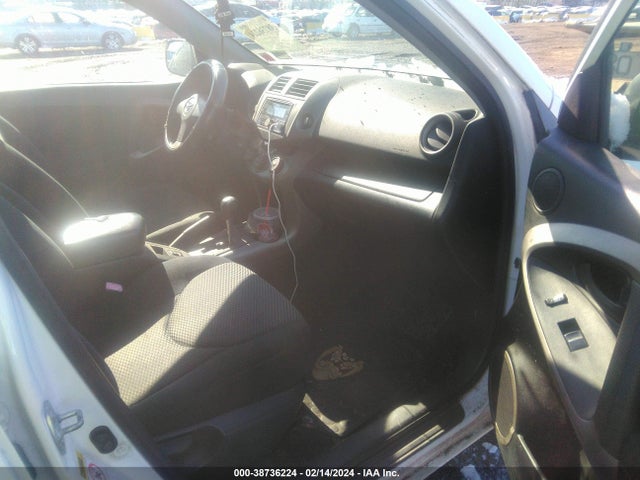 2007 TOYOTA RAV4 SPORT VIN: JTMBD32V876025582
