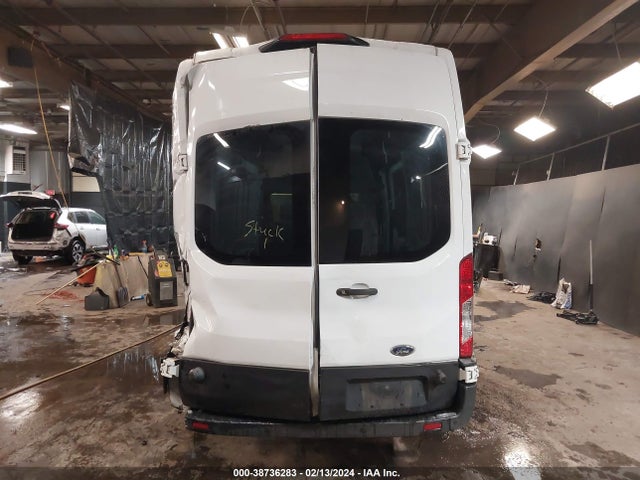 Ford Transit-250 2018 1FTYR2XM3JKA77111 Image 16