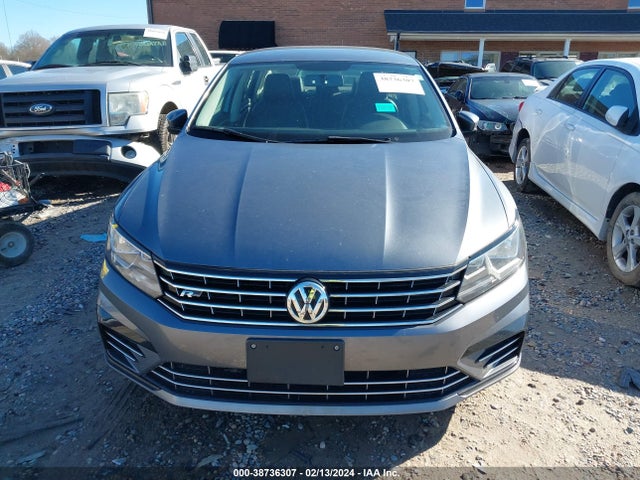 1VWAA7A3XJC032731 Volkswagen Passat 2.0t R-line/2.0t S