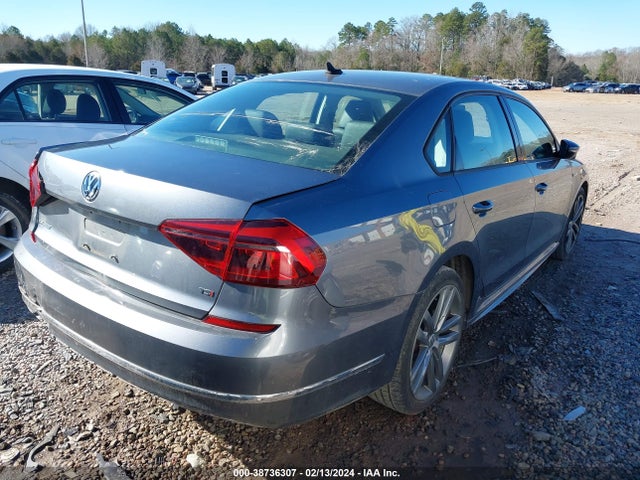 1VWAA7A3XJC032731 Volkswagen Passat 2.0t R-line/2.0t S