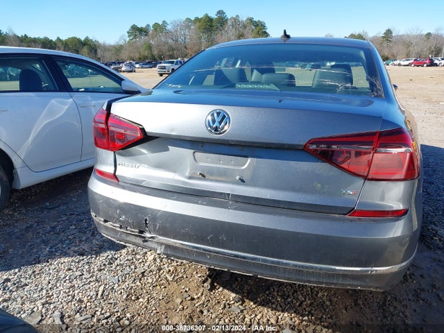 1VWAA7A3XJC032731 Volkswagen Passat 2.0t R-line/2.0t S
