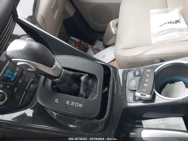 1FMCU0JX9EUD37565 Ford Escape Titanium